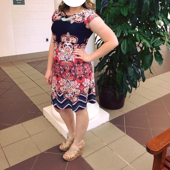 Short Spring Dress - Picture 1 of 4